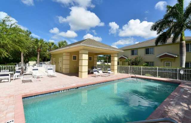 Lakeside Village Townhouse 2 Bedroom  2.5 Bath Available for Short-Term Rental