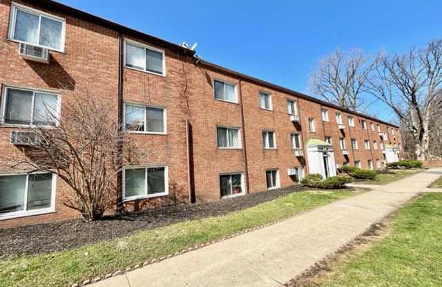 Photo of 20586 Lorain Rd