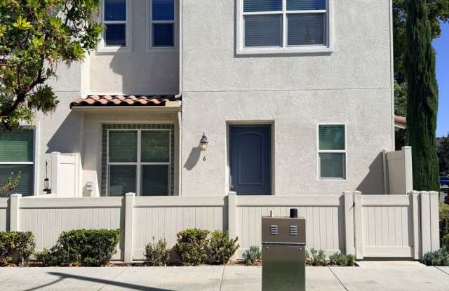 3 Bedroom | 2.5 Bathroom Townhome in Otay Ranch