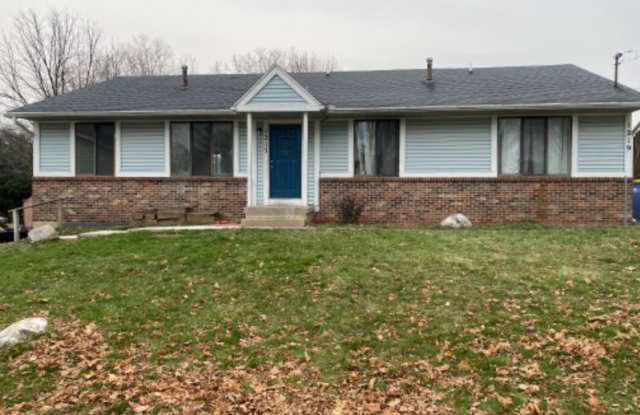 1217 Palmer ct Ne - 1217 Palmer Court Northeast, Grand Rapids, MI 49505