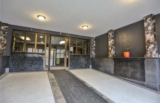 404 Main Street unit: A8