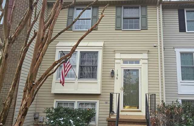 Photo of 1196 SWANHILL Court