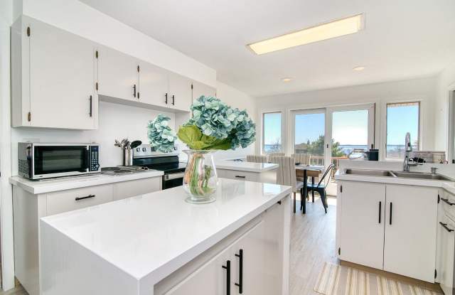 782 Groton Long Point Road