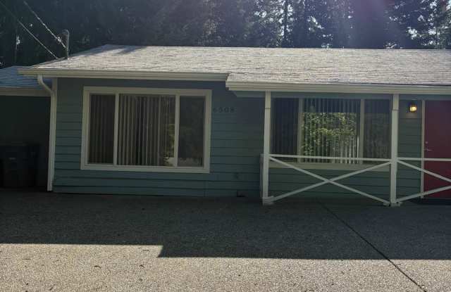 6508 185th Avenue East