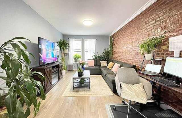 551 West 190th Street