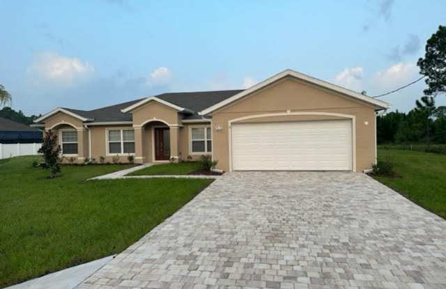 Spacious home for rent !