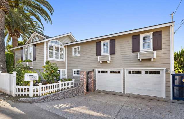 Photo of Woods Cove Beach House