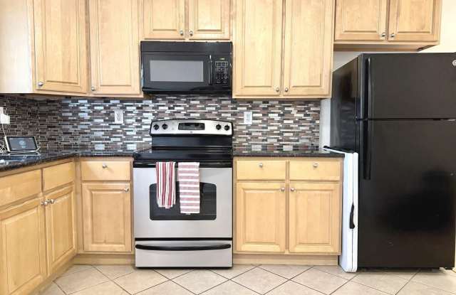 1551 S LAMBERT Street