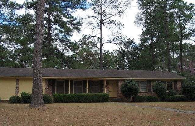 2307 Young - 2307 Young Drive, Valdosta, GA 31602