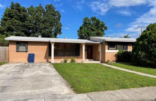 Photo of 18740 NW 10th Rd