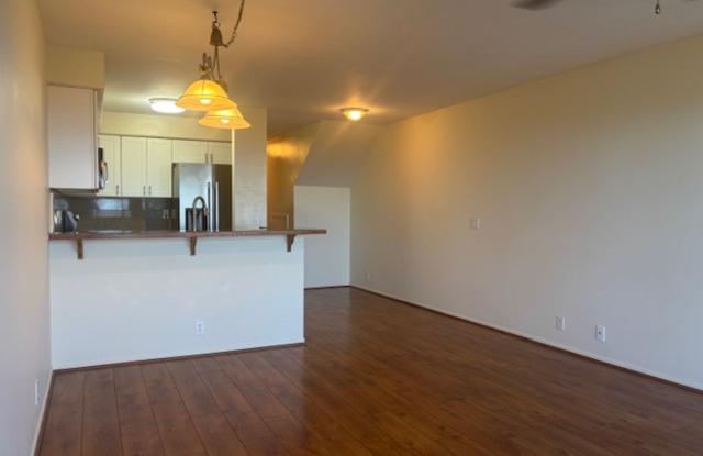 3 Bedroom / 3 Bath Condo with Ocean Views