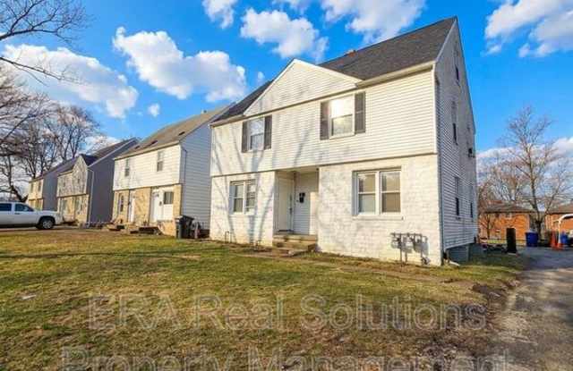 779 Whitethorne Ave.