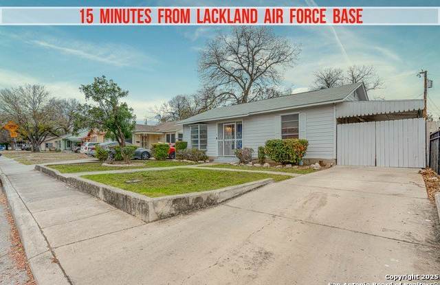 811 COTTONWOOD AVE