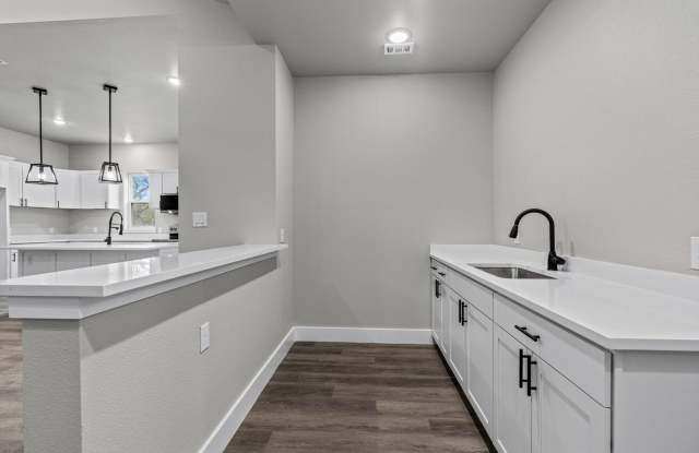 Beautiful Lago Vista Home Available For Rent