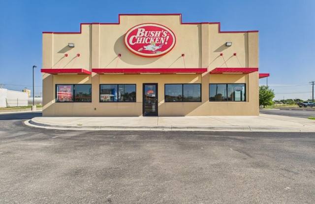 Photo of 1700 W Dickinson Blvd