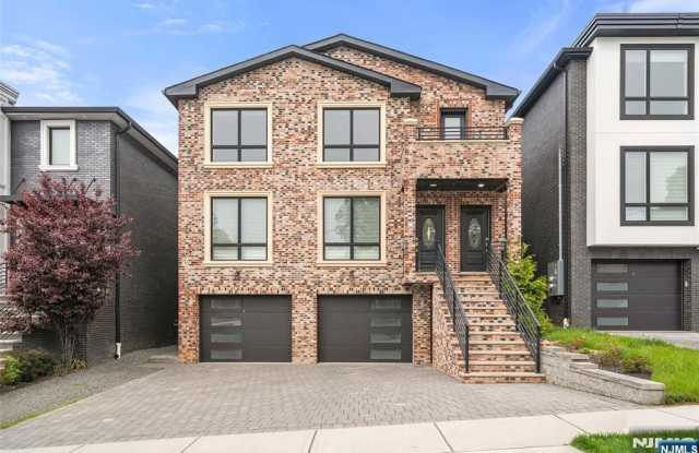 43 Henry Avenue