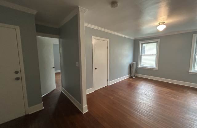 271B Bradford Street