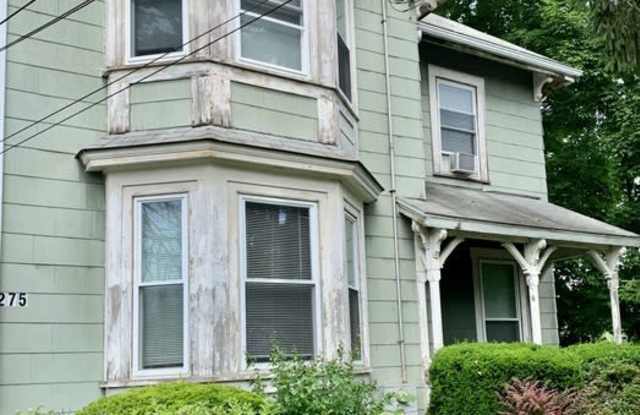 Photo of 275 Crescent Street