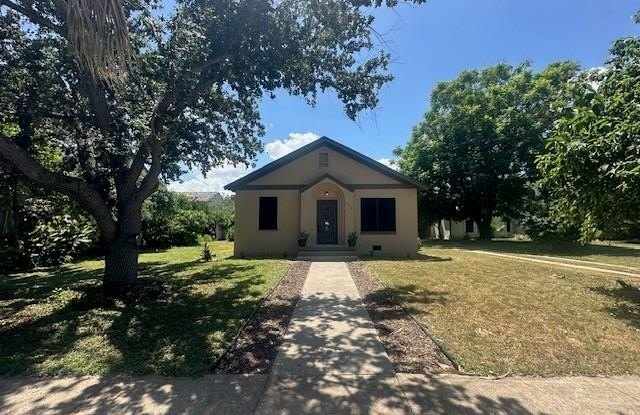 609 N 15th Street