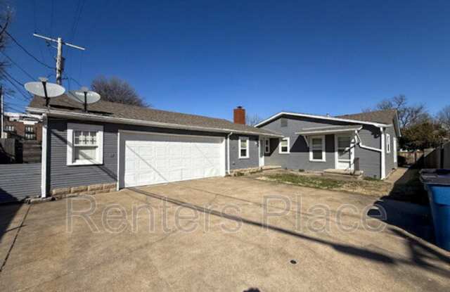 1528 1/2 S Saint Louis Ave.