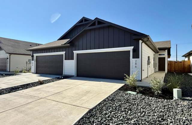 Photo of Want luxury living in the Far West ...Look no further...Amanda Park is it!