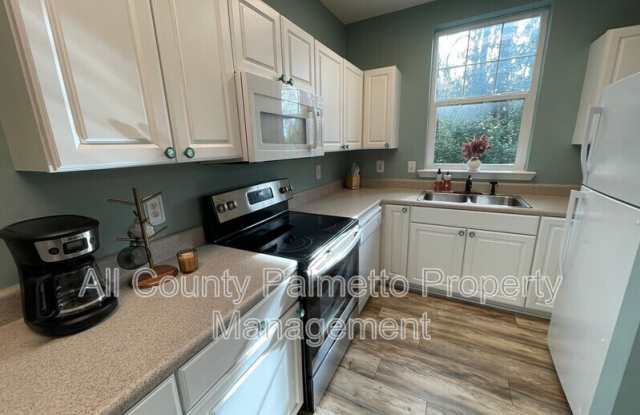 2215 Telfair Way