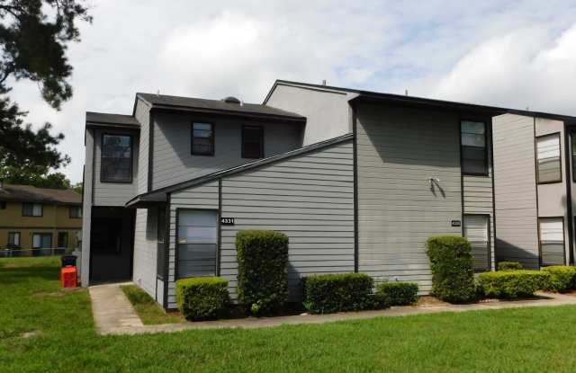 Spacious 2/2 Marchwood townhouse!