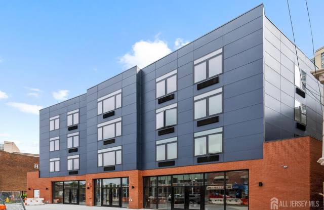 50 Easton Avenue unit: 201