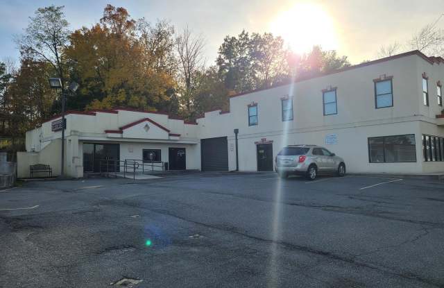 1711 PULASKI Highway unit: B