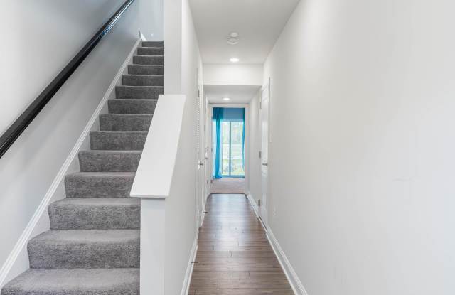35303 Wright Way - 1