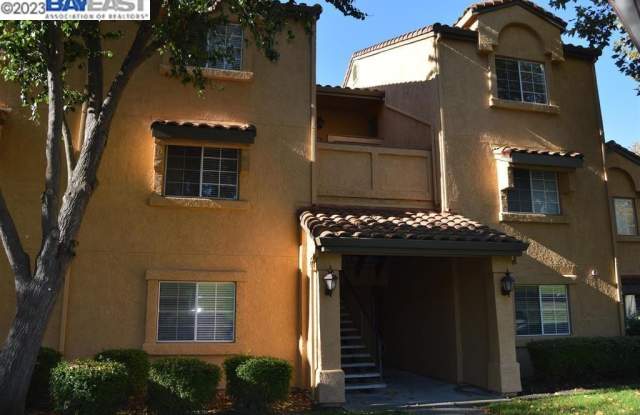 805 WATSON CANYON