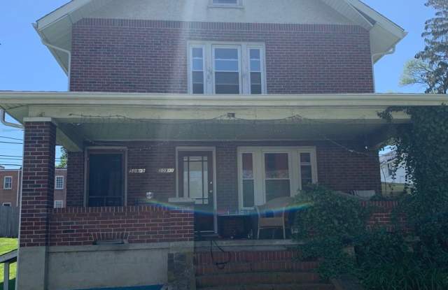 2 Bedroom 1 Bath Duplex