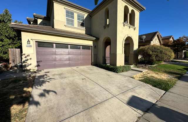 5 Bedroom, 3 Bath Lathrop Home / Best Property Management