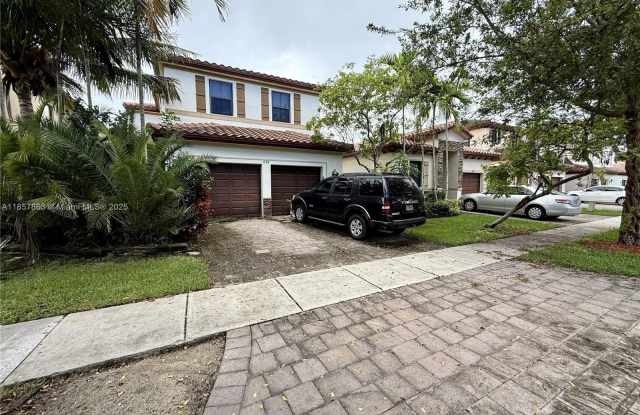 Photo of 698 SE 34th Ter