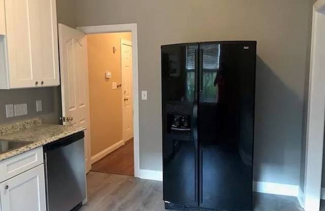 Room in 3 Bedroom Home at Priory Ct