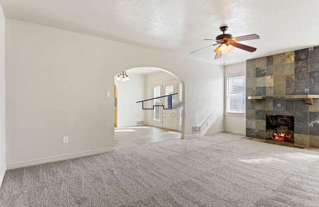 Updated Ogden 2 Bedroom House For Lease!