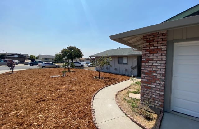 760 Ashbury Way - 760 Ashbury Way, Salinas, CA 93907