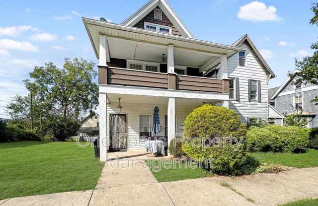 821 Cherry Street