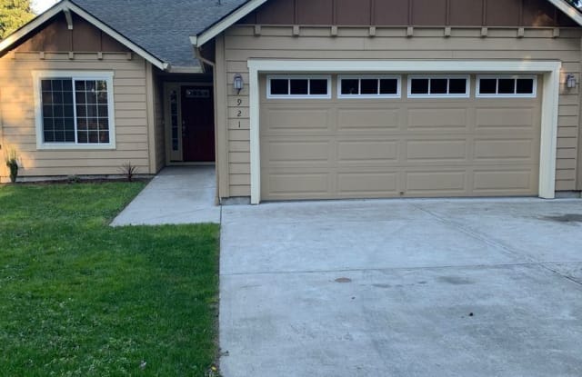 7921 NE 158th PL - 7921 Northeast 158th Place, Orchards, WA 98682