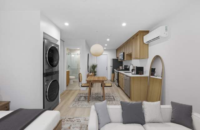 Photo of 4427 Kendall Street - Unit B