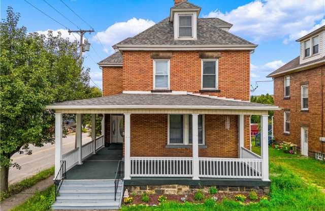 Photo of 2501 2nd Ave