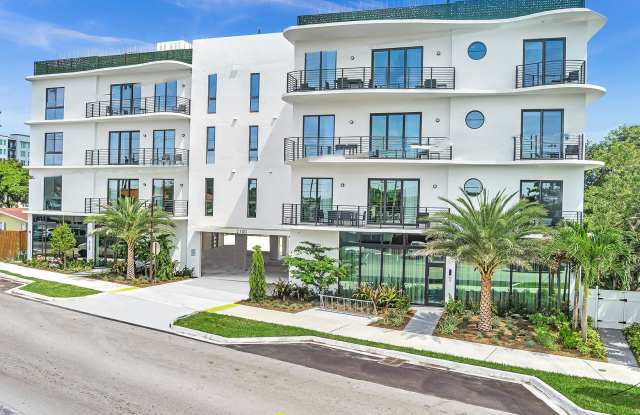 2100 Miami Rd