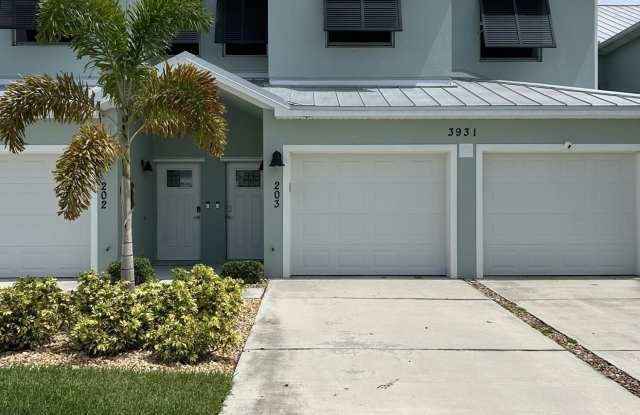 Photo of 3931 Playa Del Sol Drive unit: 203