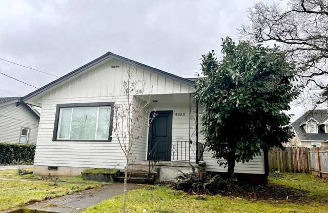 Modern Two-Story Gem: 3BD/1BA Home with Bonus Space | W In-Unit - 4828 Northeast Campaign Street, Portland, OR 97218