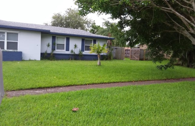 489 NE Camelot Drive - 489 Northeast Camelot Drive, Port St. Lucie, FL 34983