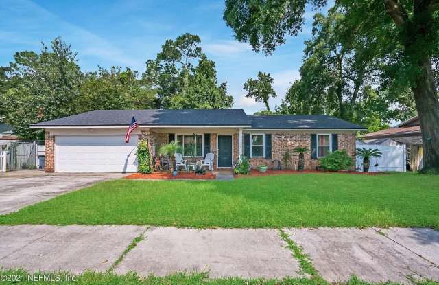 Photo of 4872 Lofty Pines Circle West