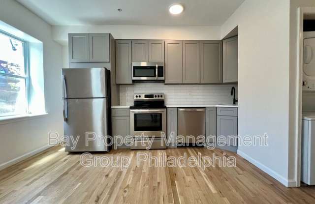 2131 W Master St