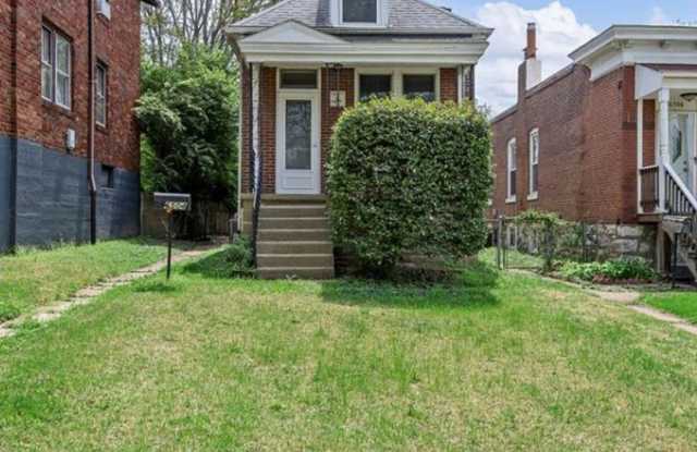Photo of $1450 - A Must-See Century Home in Dogtown!
