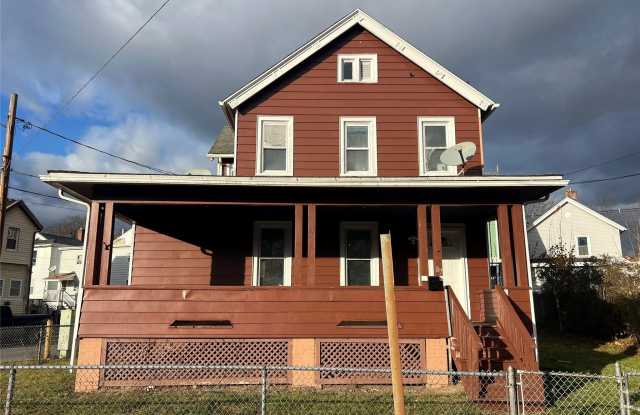 Photo of 87 Winnikee Avenue