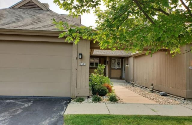 2333 W Cumberland Ct - 2333 Cumberland Court, Mequon, WI 53092